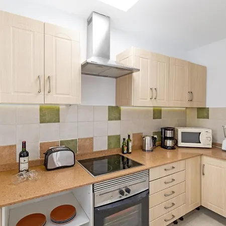 ヴィラ Stephanie By Plus *